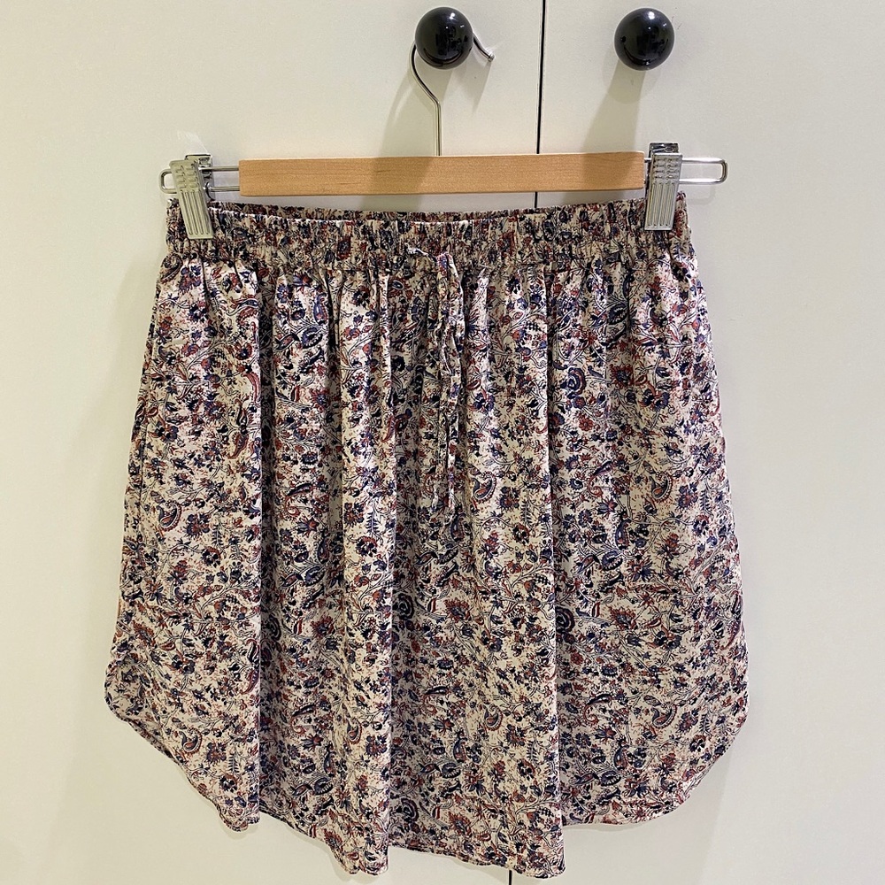 Club Monaco Circle Skater High Waisted Mini Skirt 100% Silk Paisley Print